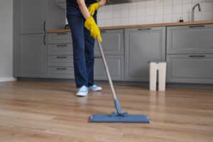 Cómo Cuidar y Brindar Mantenimiento Adecuado a tu Piso Flotante