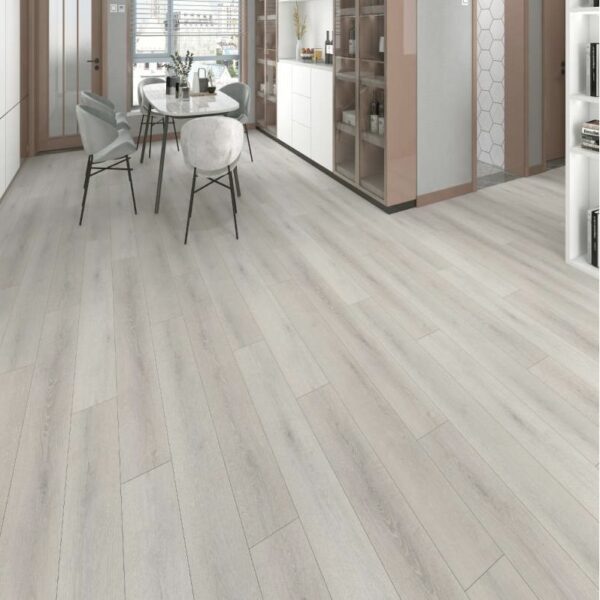 Piso vinilico spc click Instalado